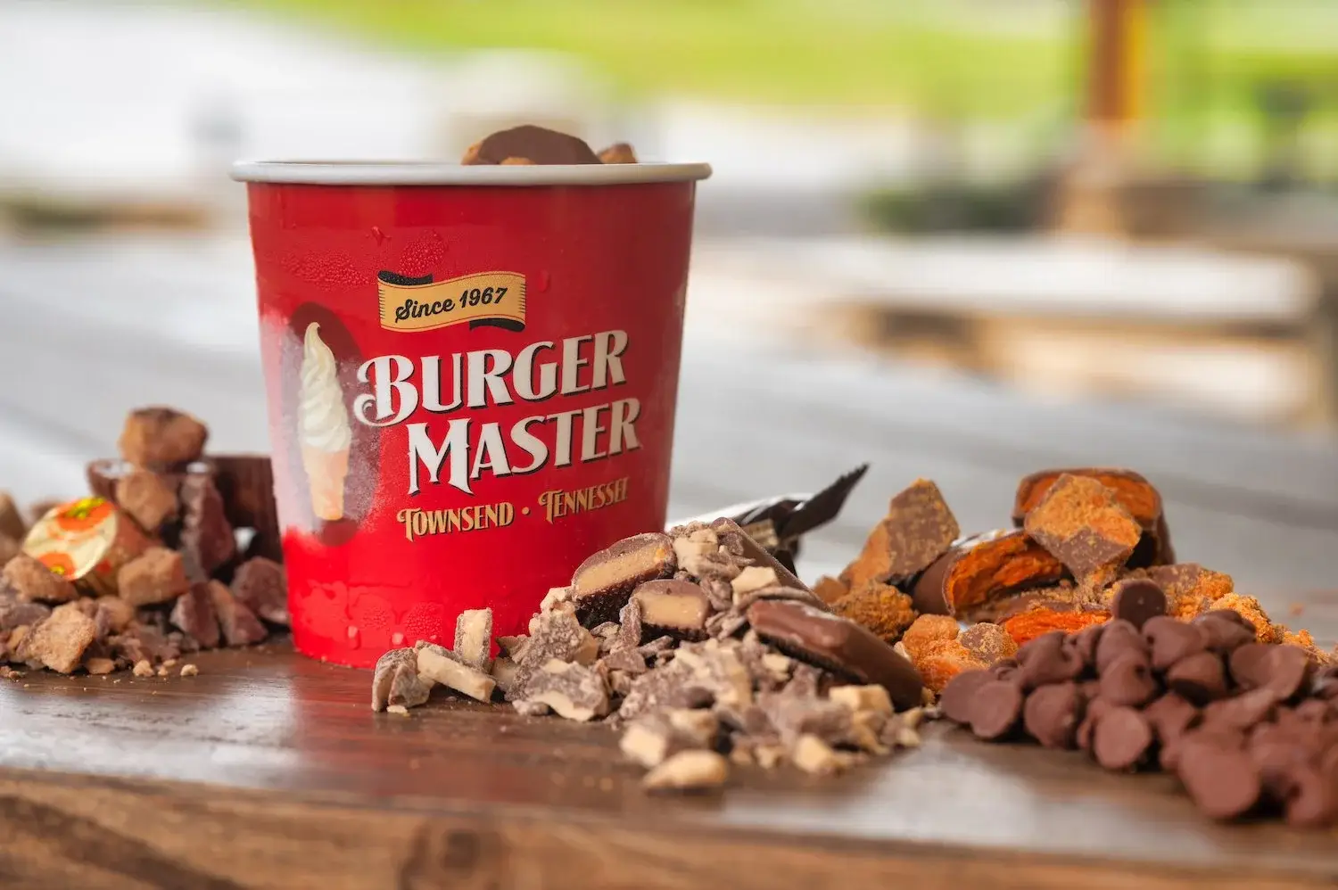 A photo of ice cream at the local Townsend Tennessee Burger Master with fresh and cool ice cream on a summer day